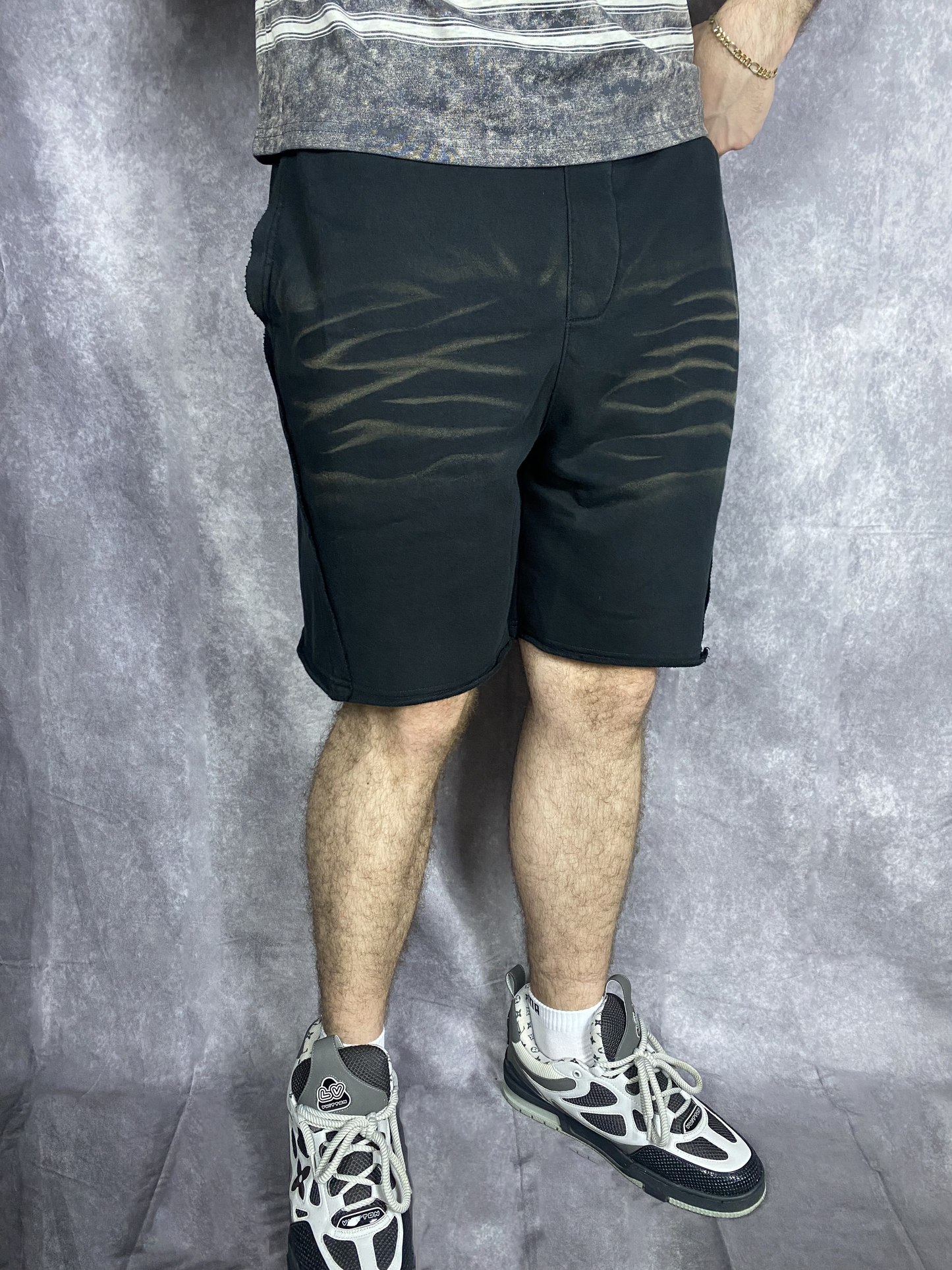 Crease fading shorts