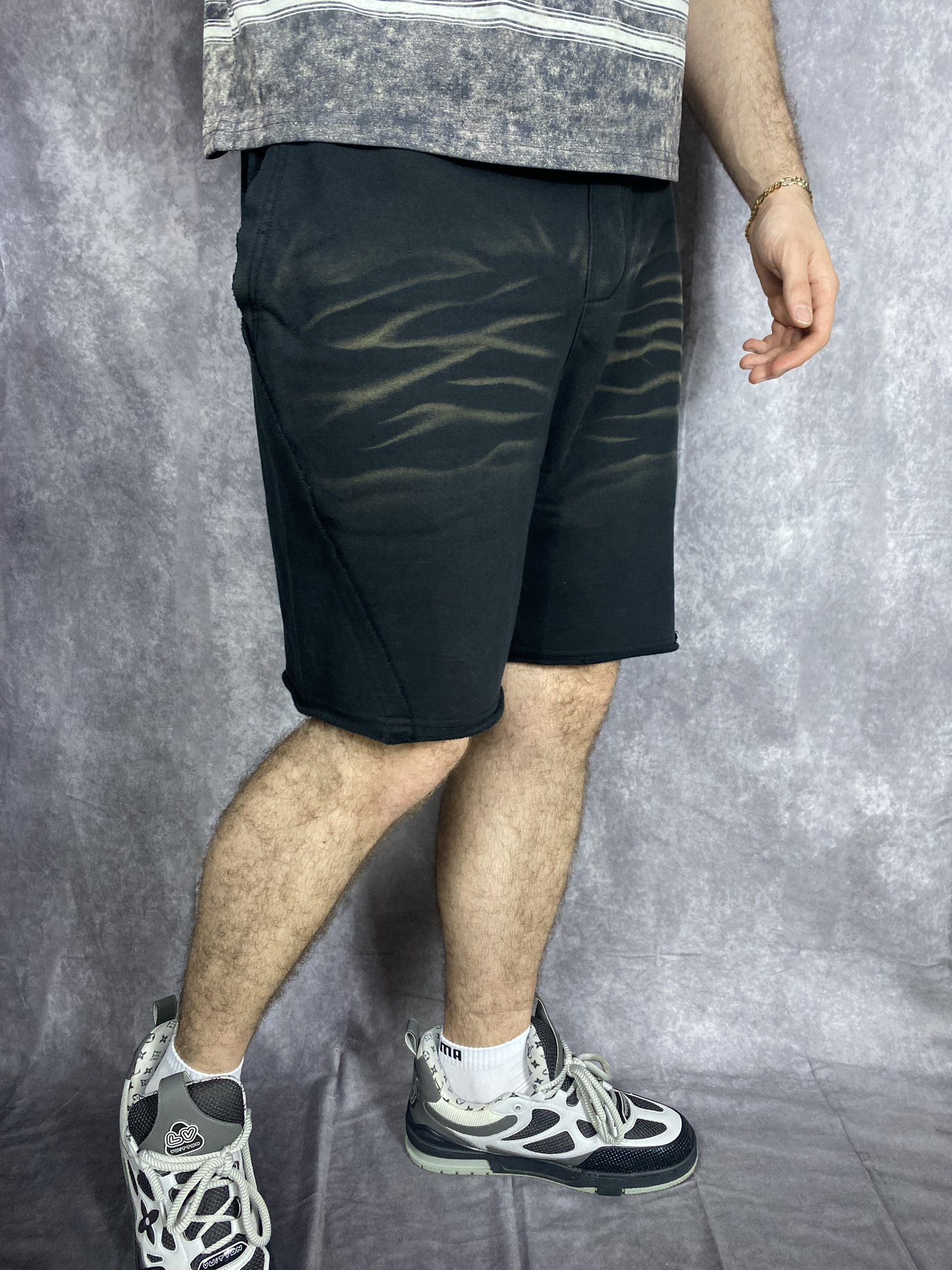 Crease fading shorts